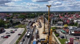 Nowe drogi na południu Polski. NDI prowadzi prace na trzech ważnych inwestycjach [FILM]