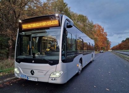 Wrocław i gmina Długołęka testują autobus hybrydowy