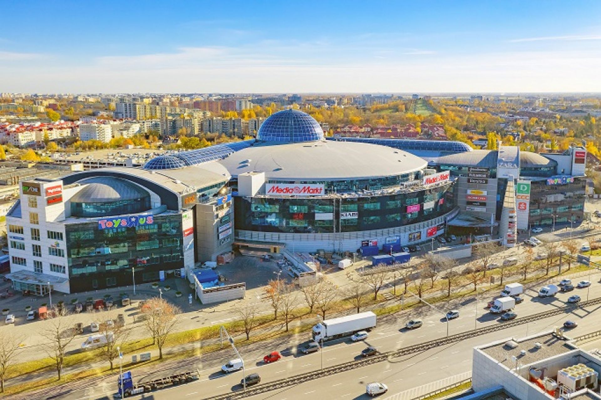 W centrum handlowym Blue City w Warszawie otworzy się kilka nowych salonów i sklepów