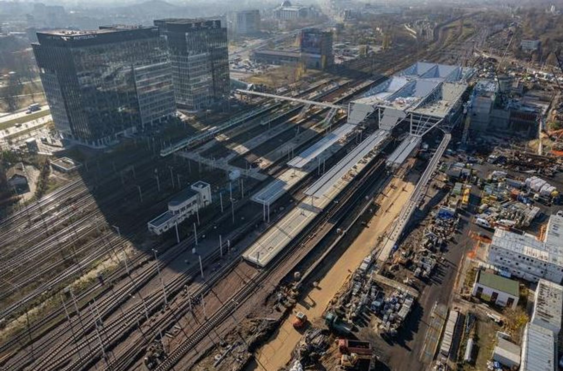 Postępują prace przy przebudowie dworca Warszawa Zachodnia. Będzie największym węzłem przesiadkowym w Polsce 