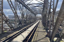 Rośnie nowy most kolejowy w Przemyślu [ZDJĘCIA]