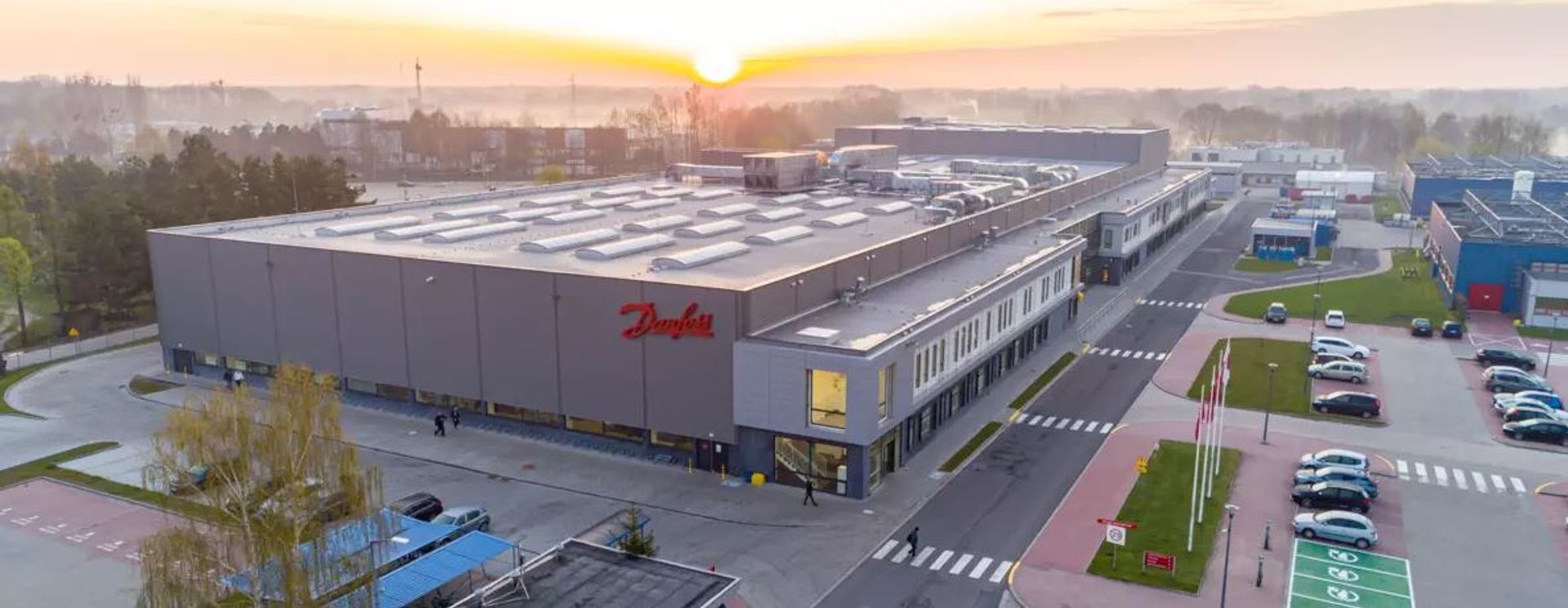 Niskoemisyjna fabryka Danfoss w Grodzisku Mazowieckim w decydującym etapie prestiżowego konkursu
