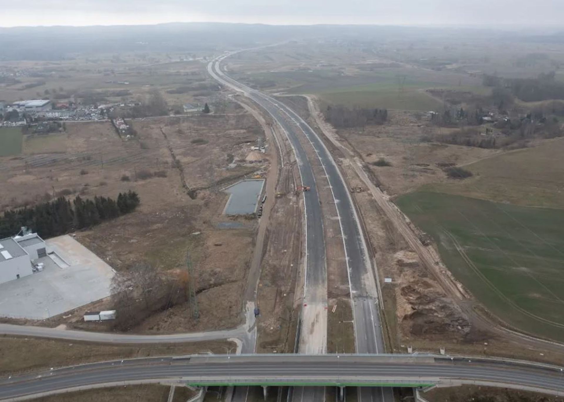Postępują prace na budowie odcinka drogi S6 – obwodnicy Koszalina i Sianowa 