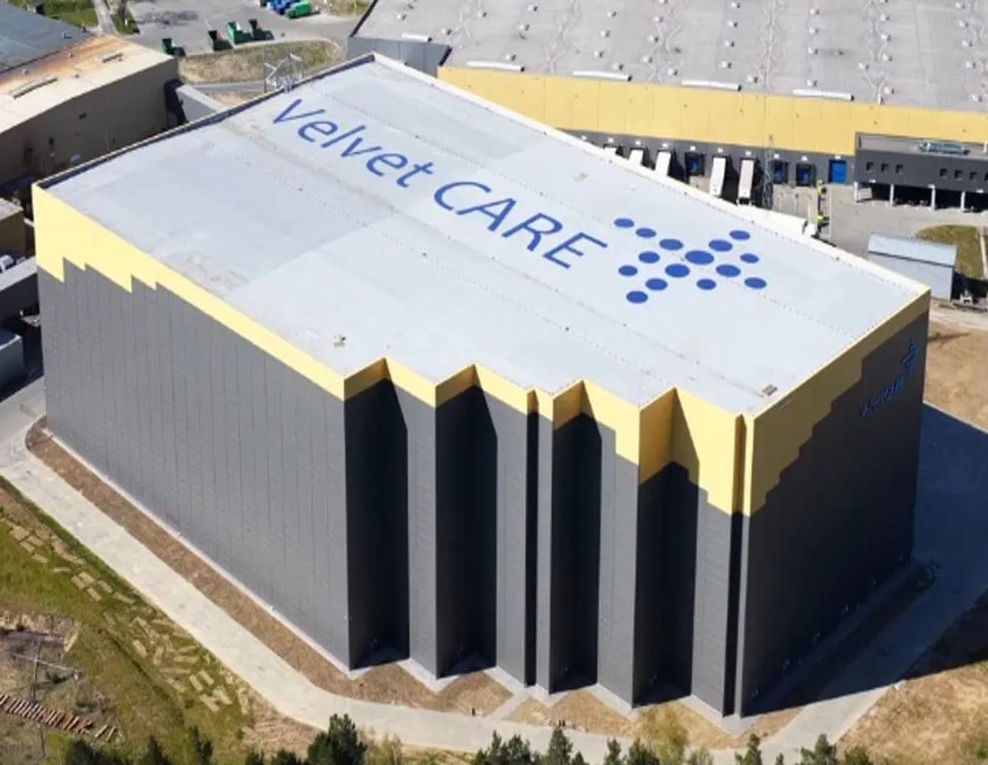 Firma Velvet CARE otworzyła w Małopolsce jeden z największych automatycznych magazynów wysokiego składowania w Polsce