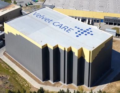Firma Velvet CARE otworzyła w Małopolsce jeden z największych  automatycznych magazynów wysokiego składowania w Polsce