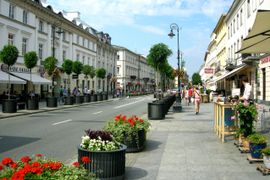 [Warszawa] Nowy Świat najdroższą ulicą handlową w Polsce i 45. na świecie
