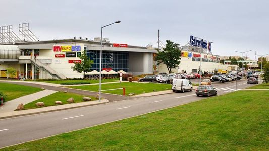 Duże centrum handlowe zniknie z mapy Warszawy, a w jego miejscu powstanie ogromne osiedle mieszkaniowe