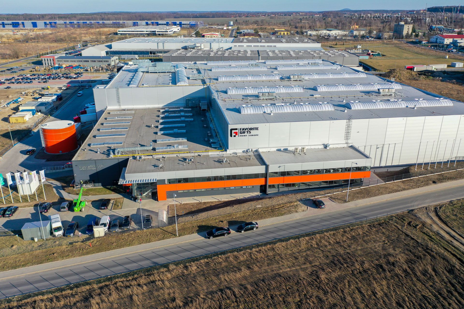 Holenderska firma Favorite Gifts Print Europe zakończyła rozbudowę fabryki w Bolesławcu 