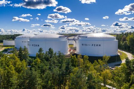 PERN S.A. rozbuduje wielkie bazy paliwowe w woj. dolnośląskim i łódzkim