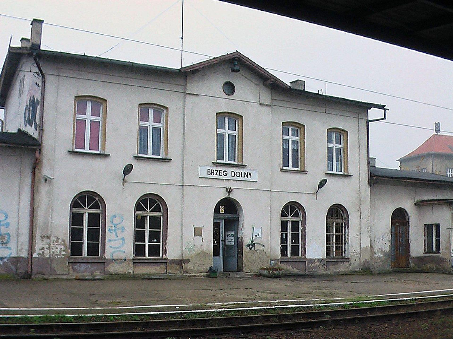  Dworzec w Brzegu Dolnym odzyska dawny blask