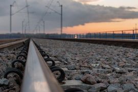 Setki milionów euro na modernizację najważniejszej linii kolejowej w woj. świętokrzyskim