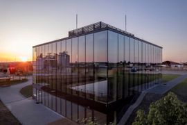 Pierwszy w Polsce biurowiec z drewna CLT otwarty! [ZDJĘCIA]