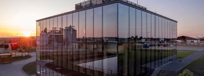 Pierwszy w Polsce biurowiec z drewna CLT otwarty! [ZDJĘCIA]