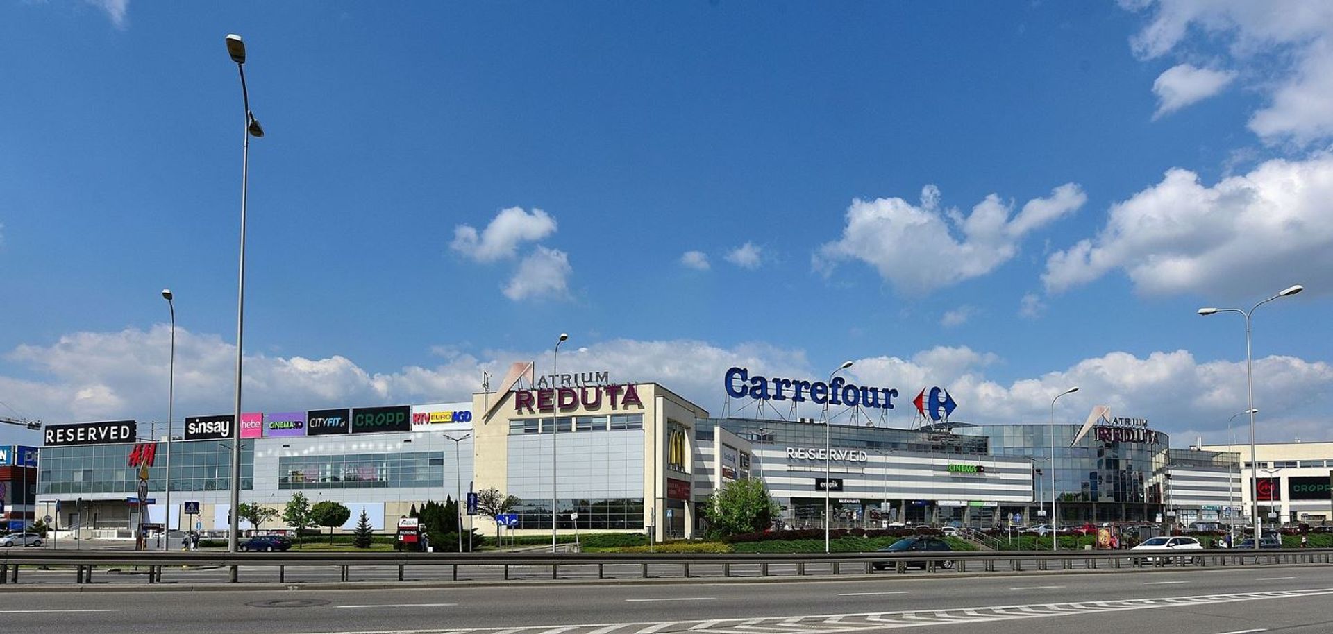 Trzy duże centra handlowe w Warszawie do wyburzenia?