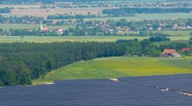 Szwedzka firma uruchamia swoją pierwszą farmę fotowoltaiczną w Polsce