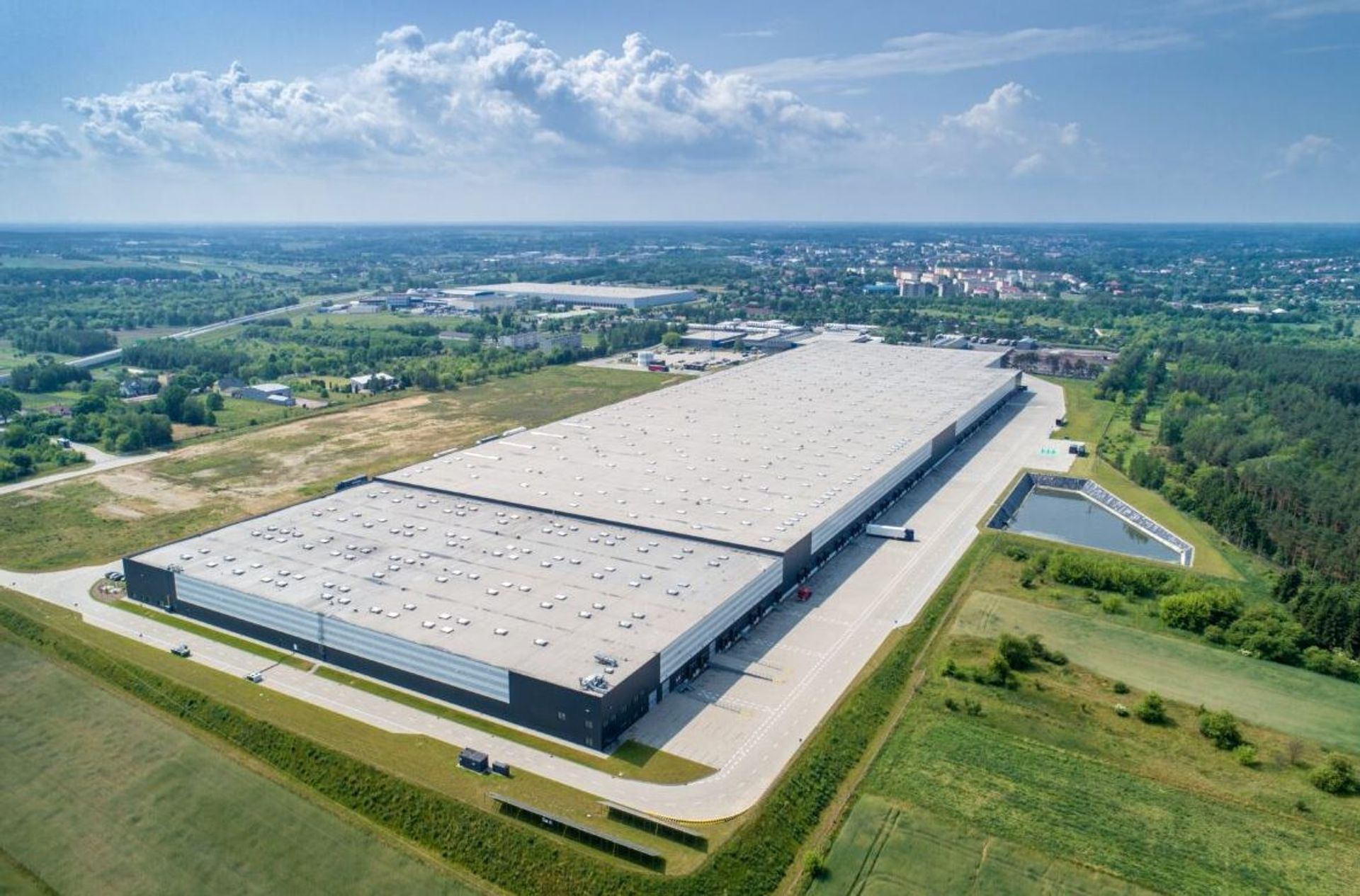 Hillwood pozyskał dodatkowe 120 mln euro finansowania na realizację 4 funkcjonujących projektów magazynowych w Polsce