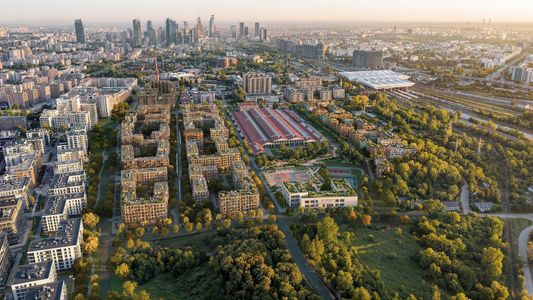 PKP S.A. i Xcity Investment wybudują nowe, wielkie osiedle w Warszawie. Powstanie ponad 2,3 tys. mieszkań [WIZUALIZACJE]