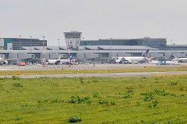 Ważna inwestycja w stolicy. Powstanie nowa wieża kontroli ruchu lotniczego TWR Warszawa