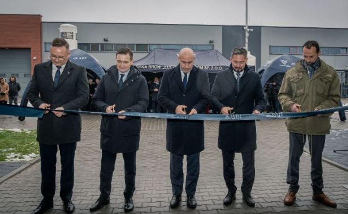 Fot. Fabryka Broni "Łucznik" – Radom