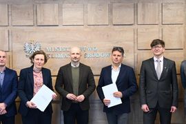 Umowa na projekt Centralnego Azylu dla Zwierząt podpisana