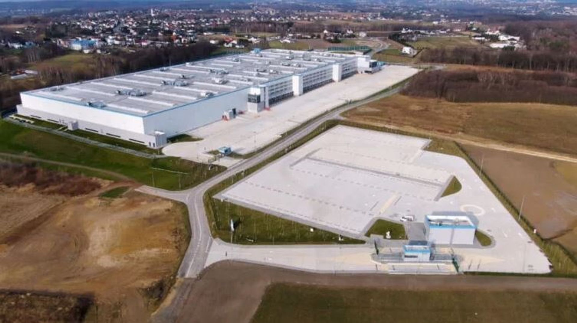Amazon otworzy w 2024 roku kolejne wielkie centrum logistyczne w Polsce