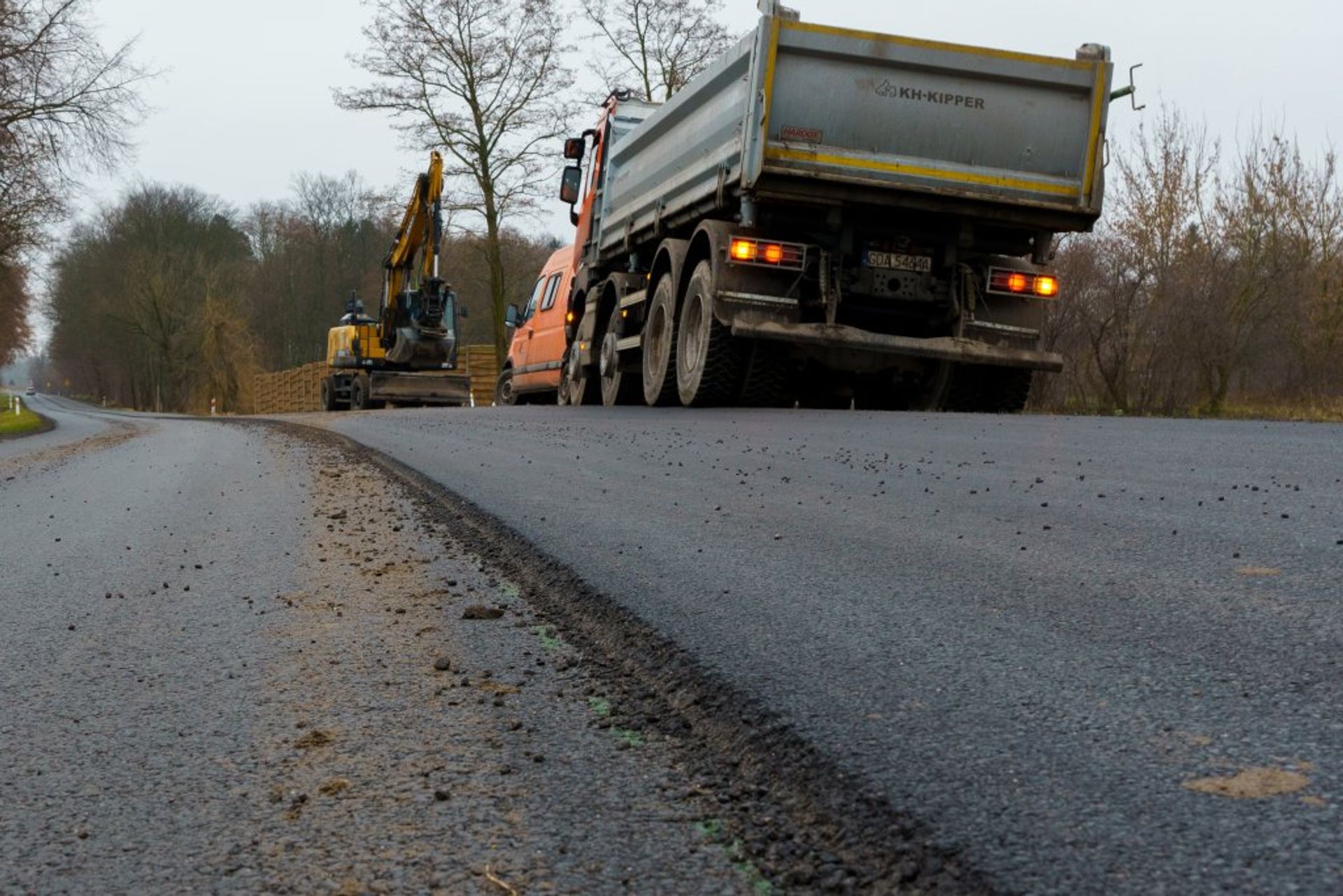 Ponad 10 km nowych i przebudowanych dróg. Kolejne  inwestycje w województwie łódzkim.