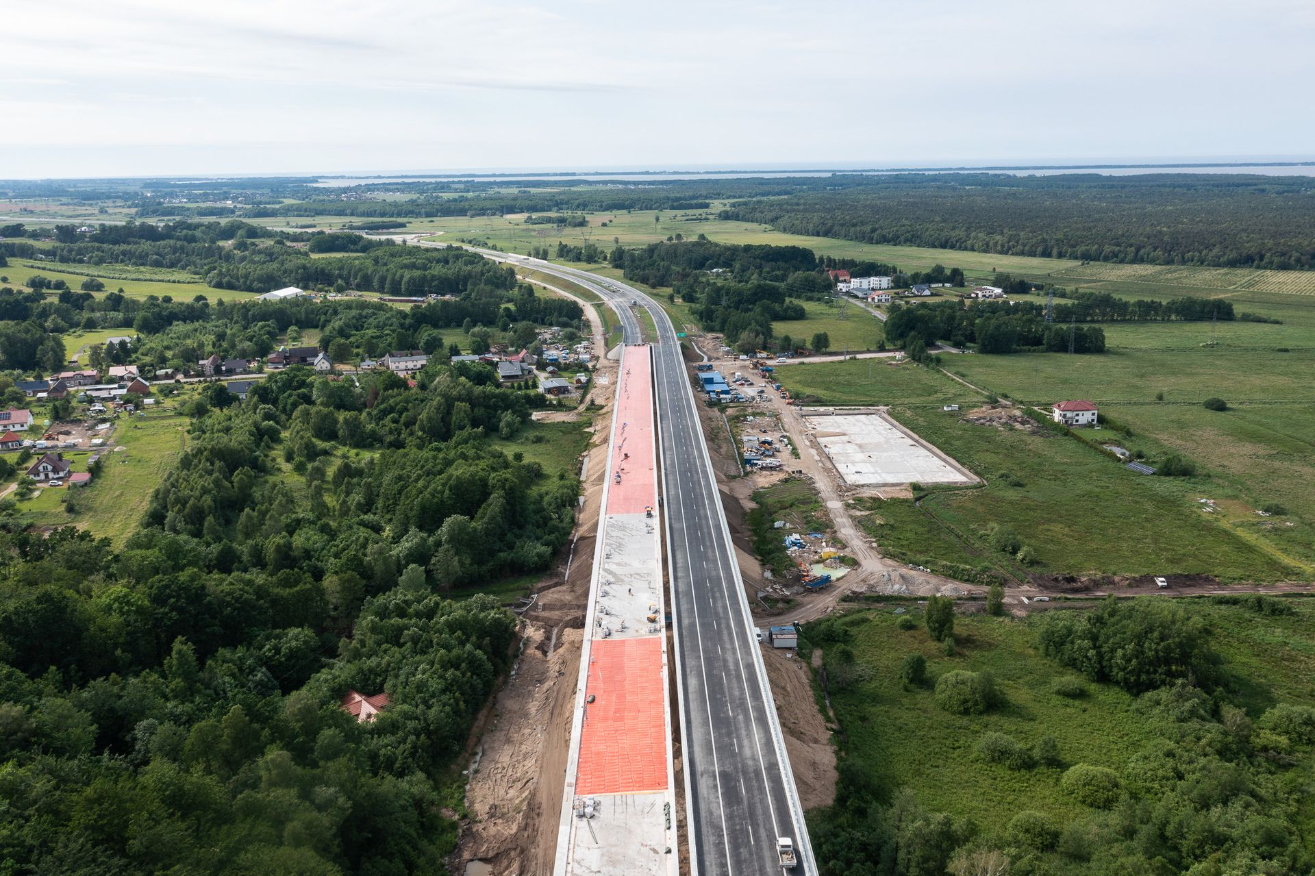Trwają prace na budowie odcinka drogi ekspresowej S6 – obwodnicy Koszalina 