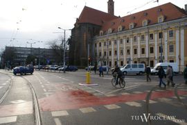 [Wrocław] Brama przy Piaskowej wreszcie działa, ale rowerzyści nie chcą z niej korzystać