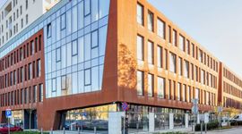 Globalne centrum usług firmy Swarovski pozostanie w biurowcu Yoko w Gdańsku