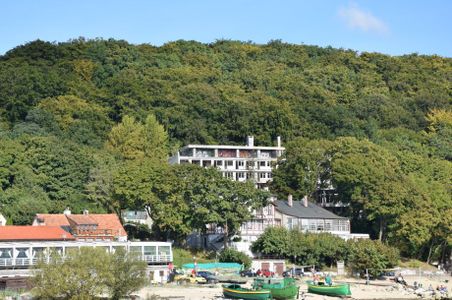 Koniec legendarnej ruiny w Gdyni. Słynne sanatorium "Zdrowie" zostanie zburzone, powstanie luksusowy hotel