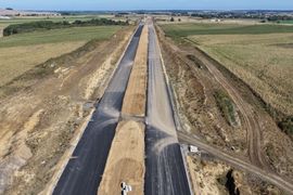 Dolny Śląsk: Co słychać na budowie odcinka drogi ekspresowej S8 Jordanów Śląski – Łagiewniki Zachód? [FILM]