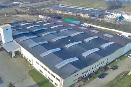 WOSANA rozwija fabrykę w Andrychowie. Inwestycje wzmacniają R&D, bezpieczeństwo pracy i produkcję aseptyczną 