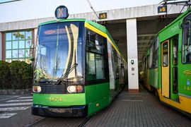 Pierwszy tramwaj z niemieckiego Bonn wyjeżdża na poznańskie torowiska [ZDJĘCIA]