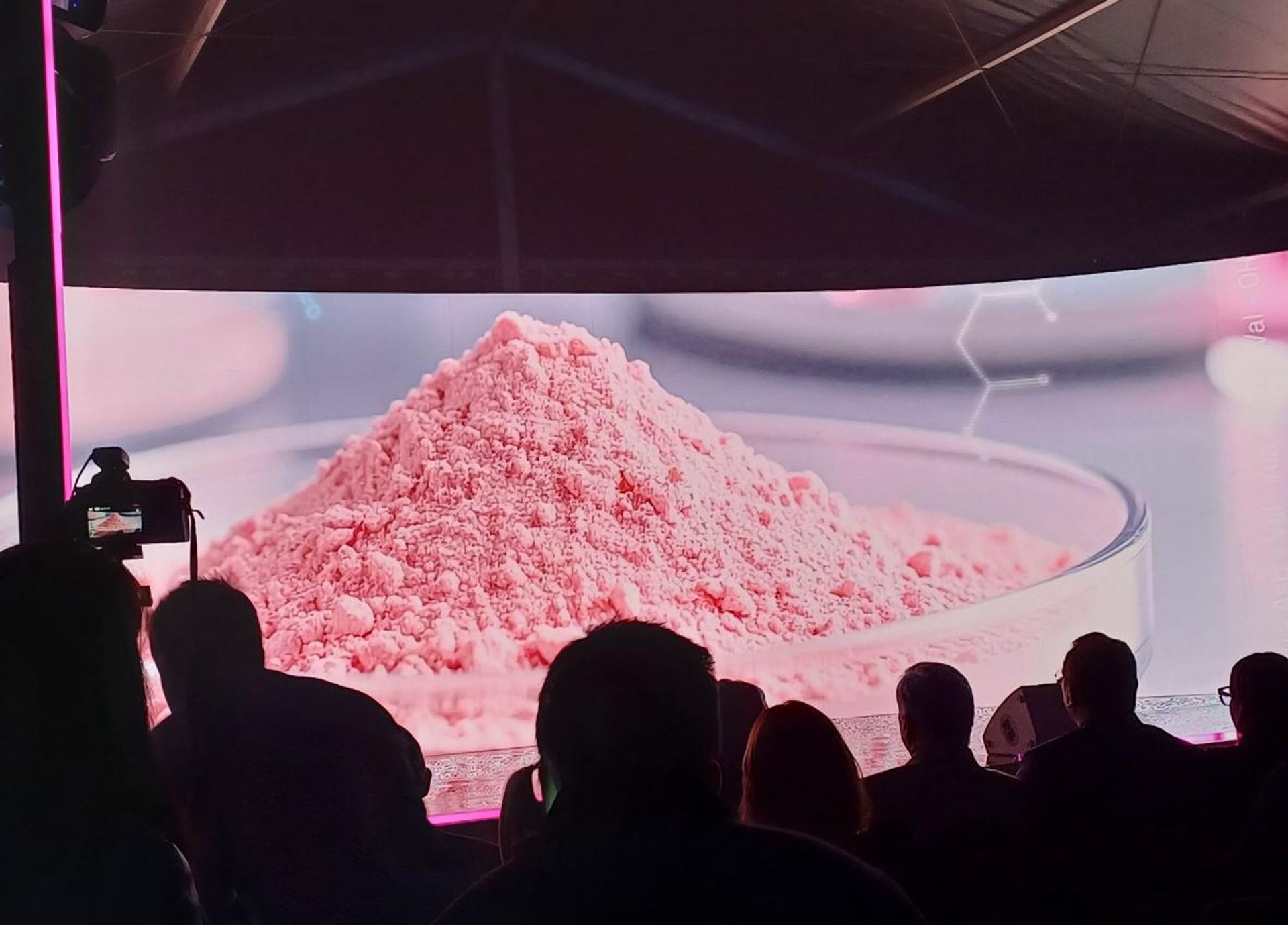 Polska firma Polmlek będzie produkować tzw. "różowe złoto"