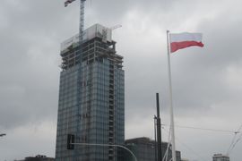 W Warszawie trwa budowa kompleksu biurowego Forest [FILM]