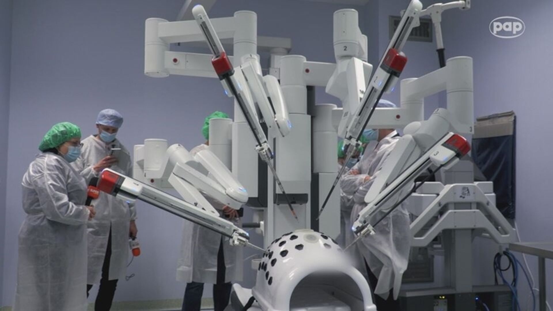 Grupa LUX MED otwiera ultranowoczesne Centrum Chirurgii Robotycznej w Warszawie