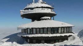 Remont obserwatorium na Śnieżce za prawie 25 mln zł. Ruszają prace w kultowych spodkach