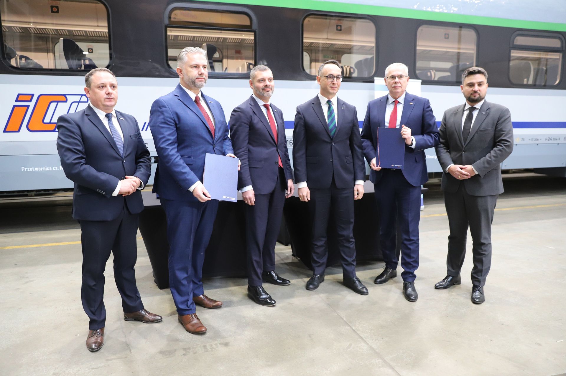 Nowe miejsca pracy. Prawie 1,5 mld złotych na modernizację 150 wagonów w zakładzie Remtrak po Opocznem