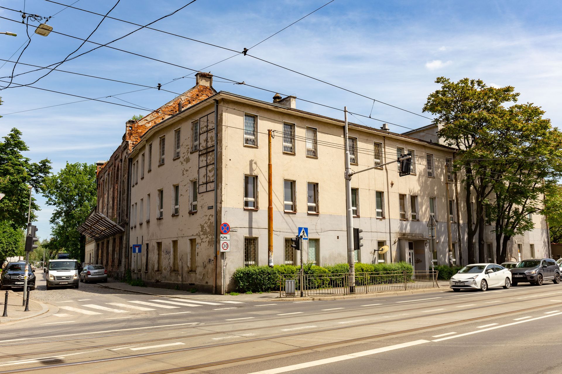 Wrocław: Prawie 30 milionów zamiast 8. Okre kupił część zabytkowego szpitala przy Traugutta