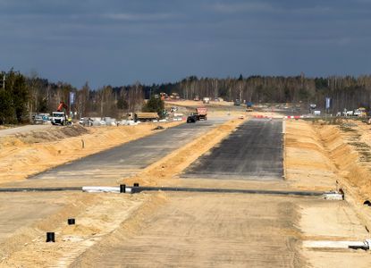 Lubelskie: Postępuje budowa odcinka drogi ekspresowej S19 Via Carpatia Lublin - Lubartów Północ [FILM+ZDJĘCIA]