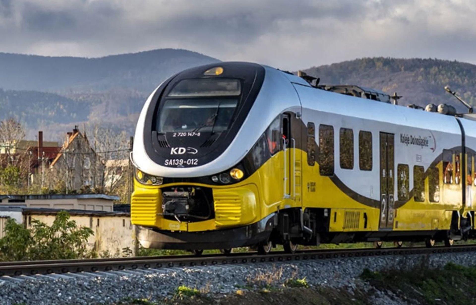 DSDiK ogłosiła przetarg na rewitalizację fragmentu linii kolejowej 308 z Jeleniej Góry do Mysłakowic