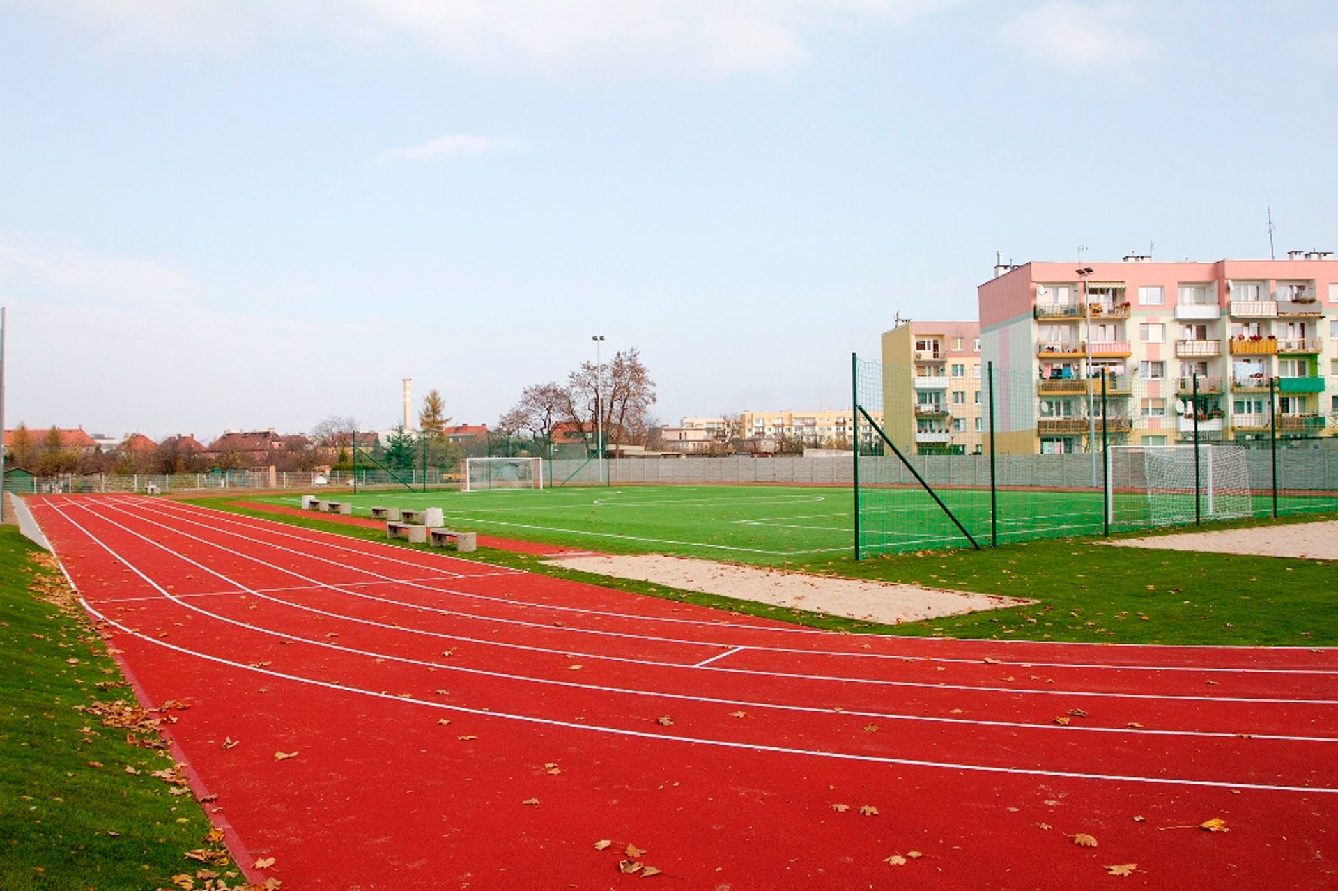  Lekkoatletyczny stadion przy Gimnazjum nr 4 w Świdnicy gotowy