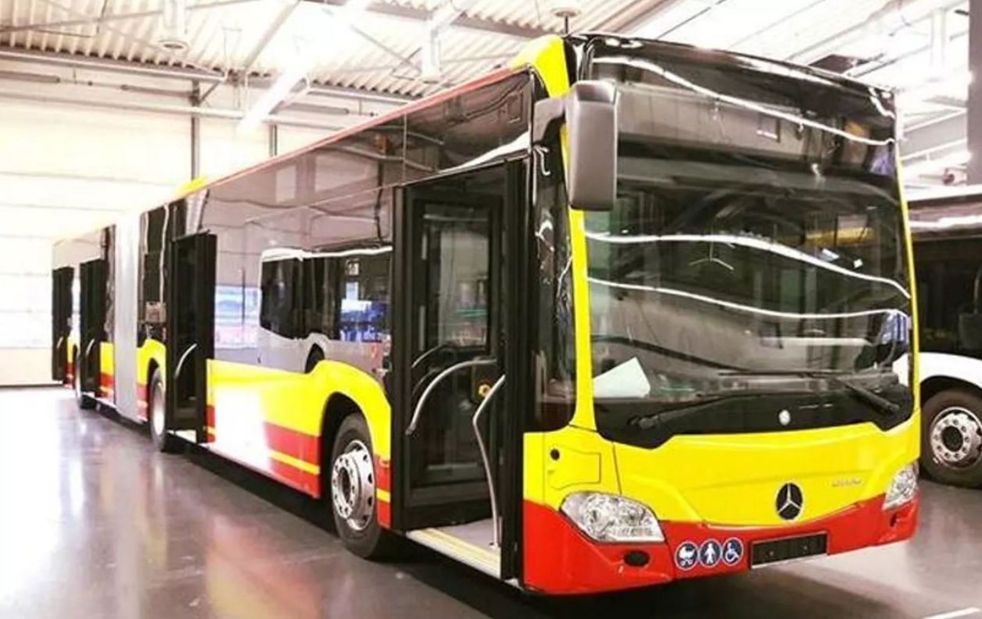 Dotarł pierwszy z kilkudziesięciu nowych autobusów dla MPK Wrocław