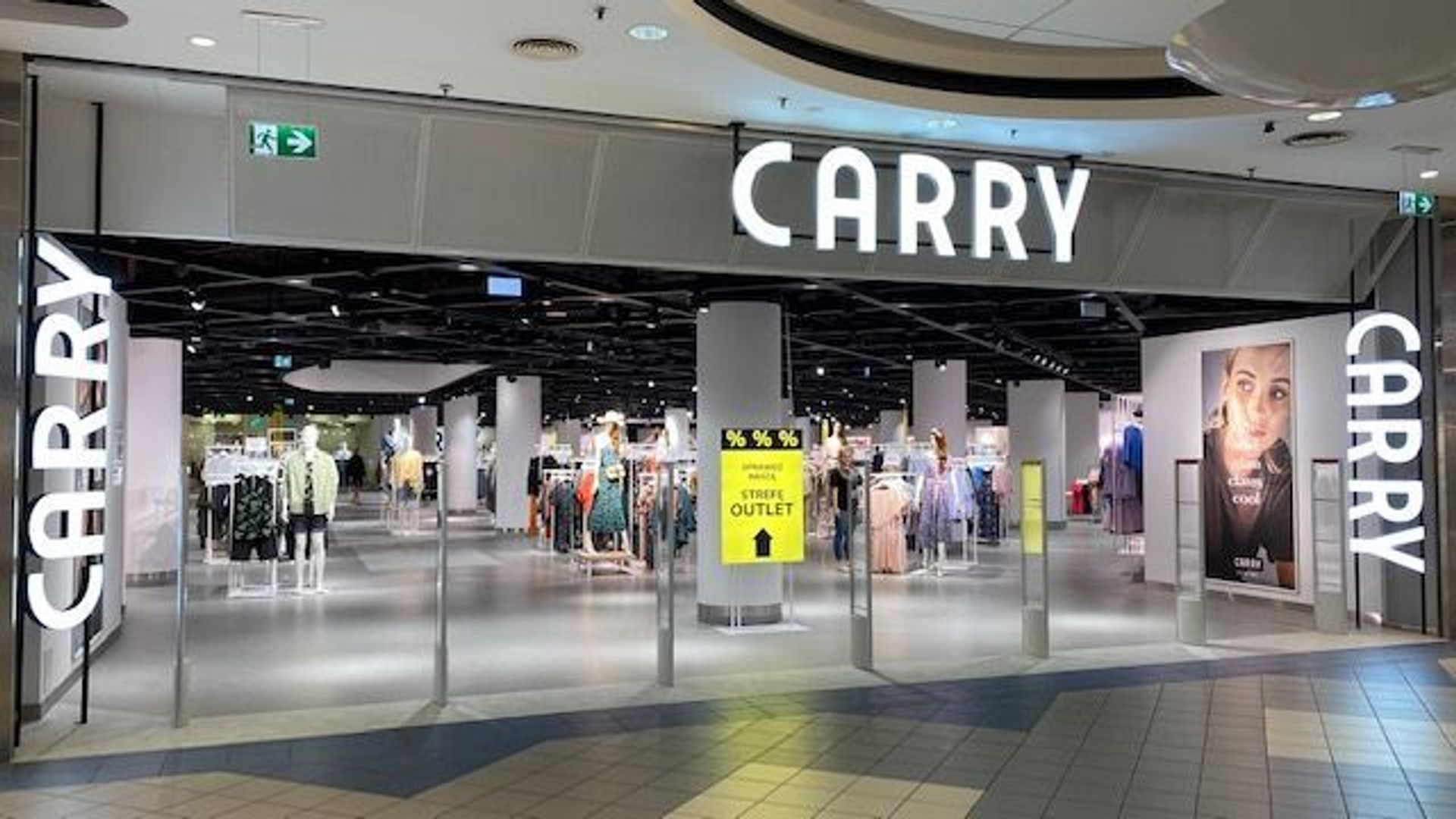 Polska marka odzieżowa Carry otworzyła w Warszawie największy salon w Polsce