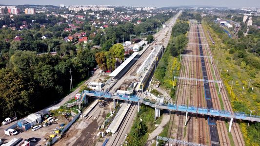 Przejście podziemne ułatwi dostęp do pociągów na stacji Kraków Bieżanów [ZDJĘCIA]
