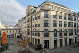 Budynek wielofunkcyjny "Diana" w centrum Warszawie sprzedany