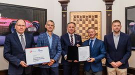 Globalny lider w dziedzinie zaawansowanych technologii próżniowych inwestuje w Zabrzu