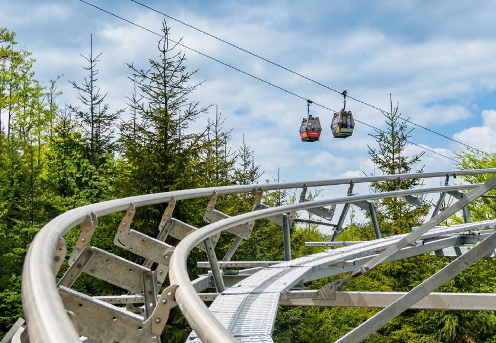 W Szczyrku zostanie otwarta całoroczna kolejka grawitacyjna Salamandra Alpine Coaster