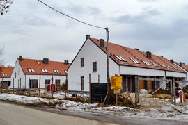 Budus-Developer z sukcesem finalizuje realizację osiedla domów w Wysokiej