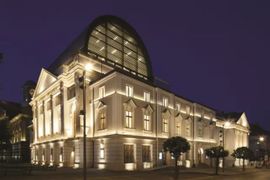 Remont zabytkowego budynku Opery Śląskiej w Bytomiu na finiszu – trwają prace wykończeniowe [ZDJĘCIA]